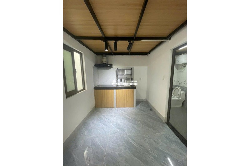 Chính chủ cần thanh khoản gấp bán nhà dòng tiền Nguyễn Văn Cừ  thu nhập sẵn 18 triệu/tháng